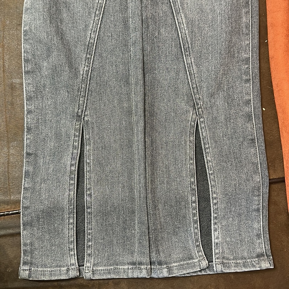 The Rascal Sliced Up Heel Jeans - Picture 9 of 10